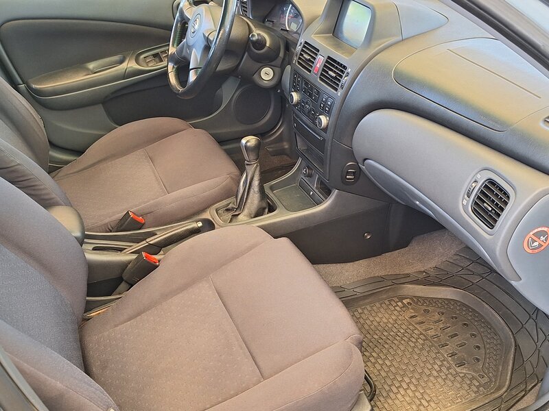 Nissan Almera